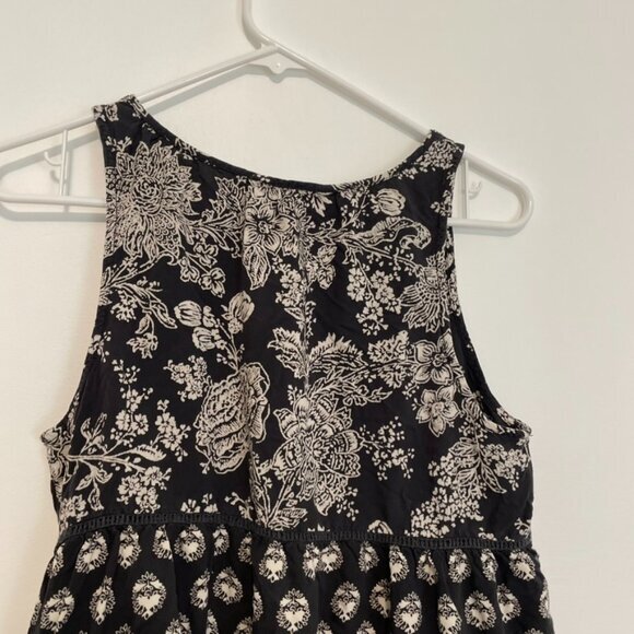AMERICAN EAGLE Dark Gray Off White Floral Mixed Print Tiered Boho Tank Blouse M - Picture 10 of 11